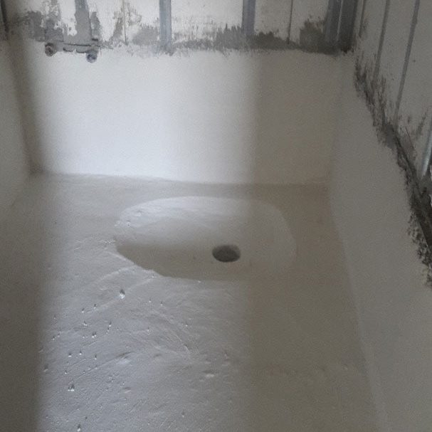 آب بندی و ایزولاسیون سرویس های بهداشتی و آشپزخانه در حال استفاده