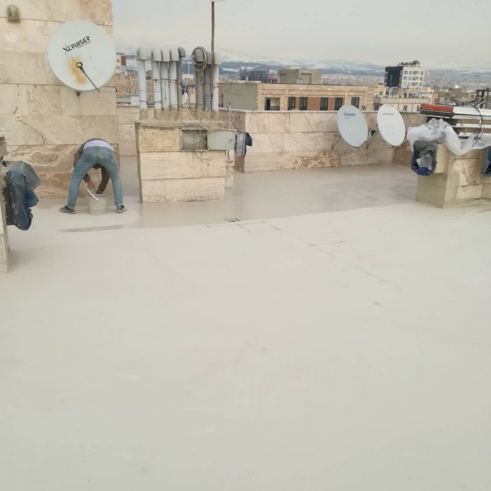 اجرای آب بندی و ایزولاسیون پشت بام نارمک